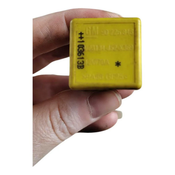 Relé Auxiliar Motor Da Ventoinha Gm Celta/corsa 90226846 Amarelo