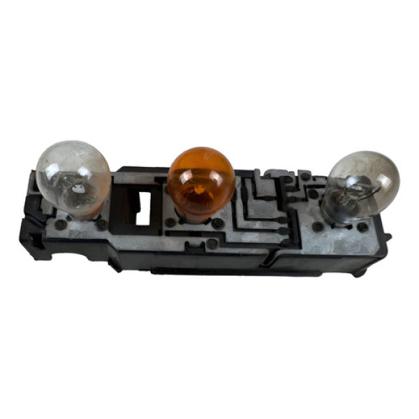 Circuito Lanterna Traseira Lado Esquerdo Corsa 2000 A 2010 Esquerdo/motorista Vermelho