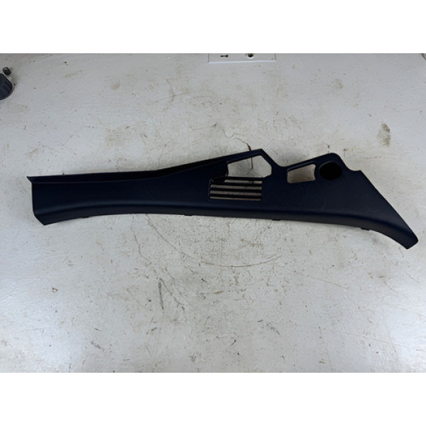 Moldura Coluna Traseira Direita Duster Oroch 2016 2024