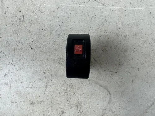 Botão Pisca Alerta Chevrolet Astra 2005 2011 Original Cx43 Preto